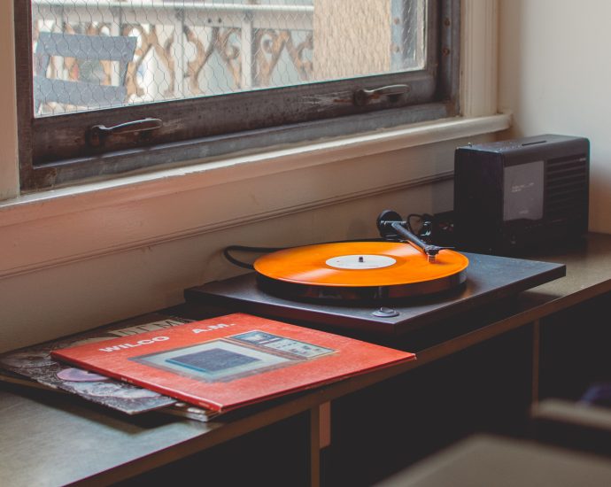 Warner Music