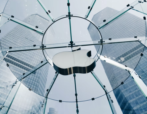 Apple Staff
